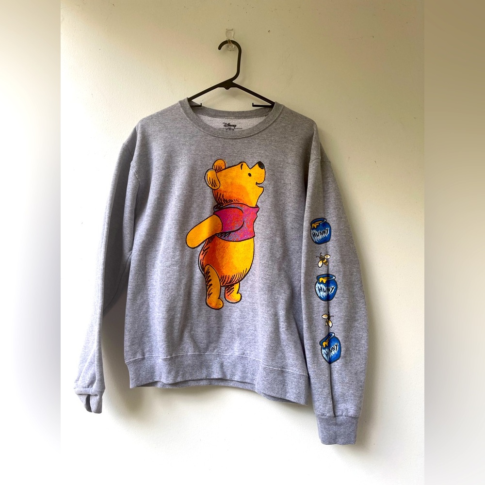 Disney Winnie The Pooh sweatshirt size M
